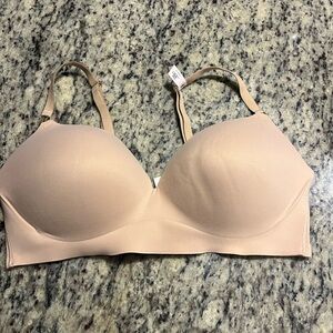 Victoria Secret Padded Seamless Nude Bra Size 38D NEW